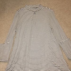 American Eagle soft and sexy key hold long sleeve